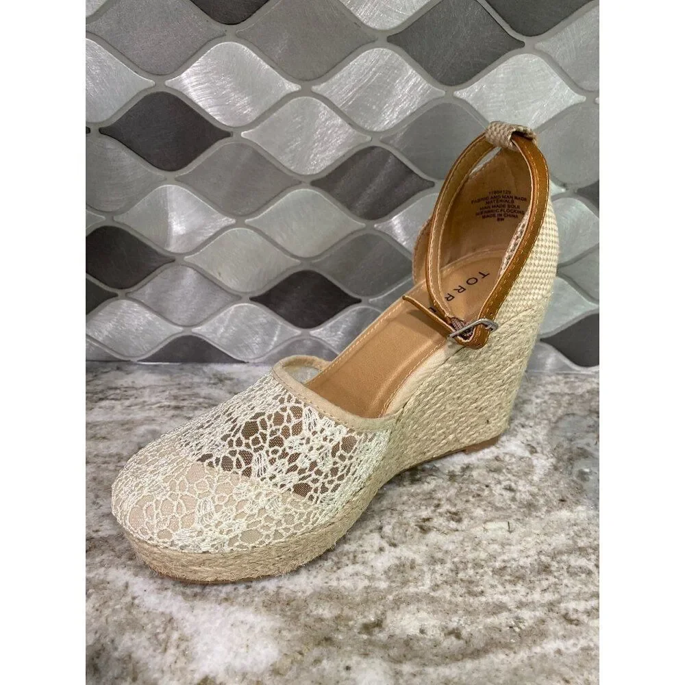 Torrid Women Cream Lace Espadrille Wedge Heels Size 8W